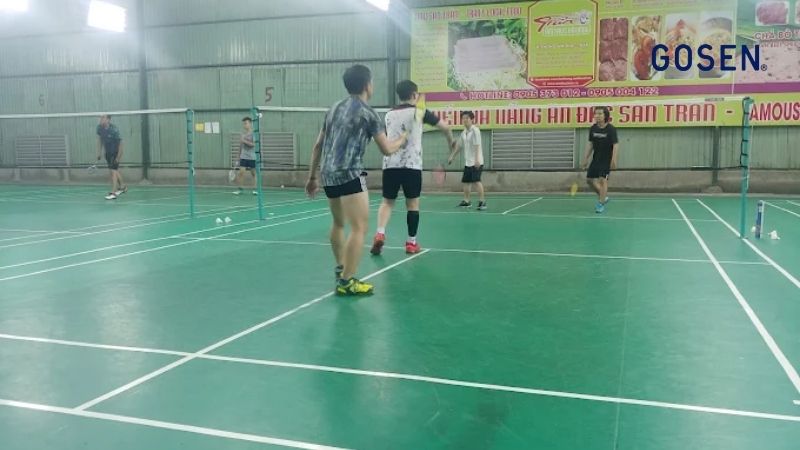 Sân Cầu Lông Viettel Hoàng Hoa Thám