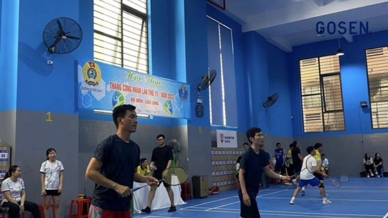 Sân cầu lông Lý Phong