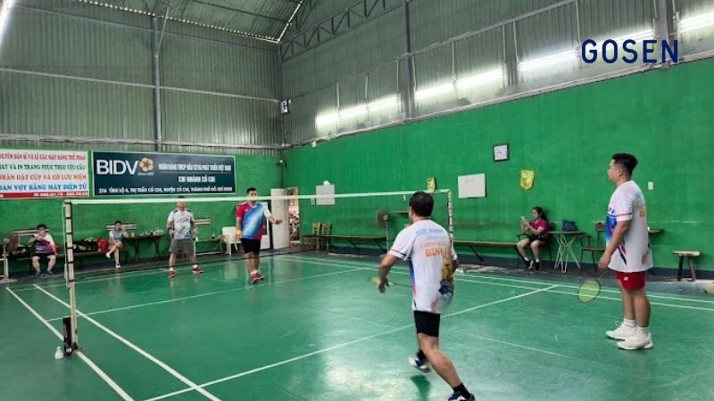 Sân cầu lông Khúc Thụy Du