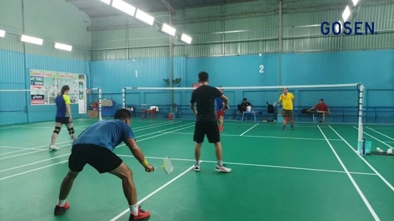 Sân Cầu Lông Trung Kiên